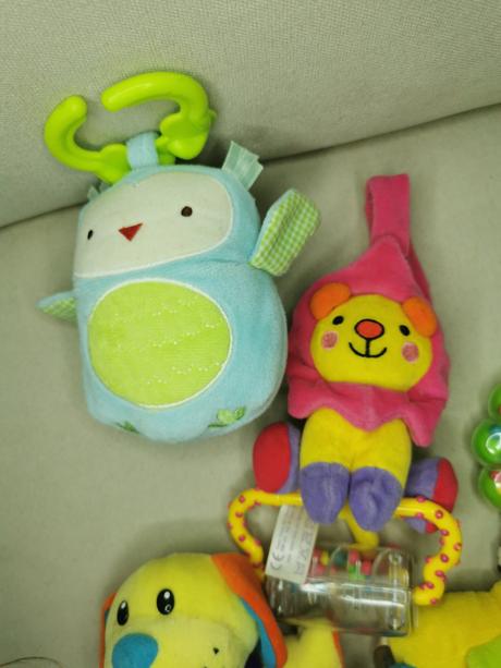 Tesco sada hračiek závesné /hrkálky, 