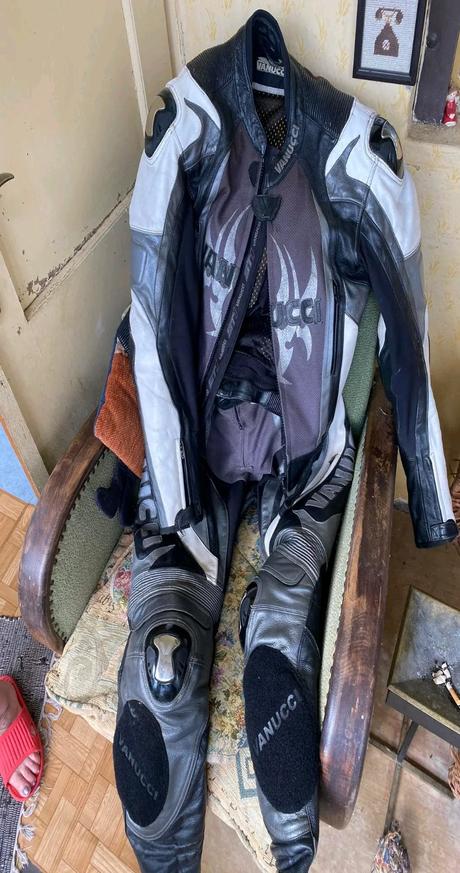 Pánska kombinéza, <50