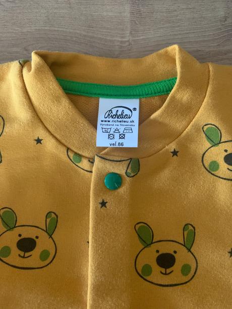 Tepláková súprava, 86