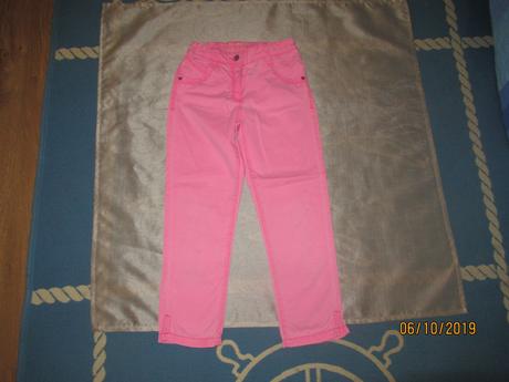 Pekné značkové 3/4 nohavice, s.oliver,122