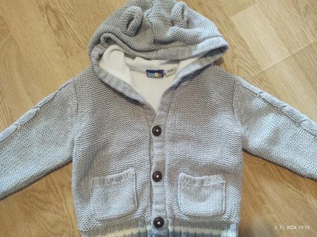 Hrubý, podšitý svetrík, lupilu,74
