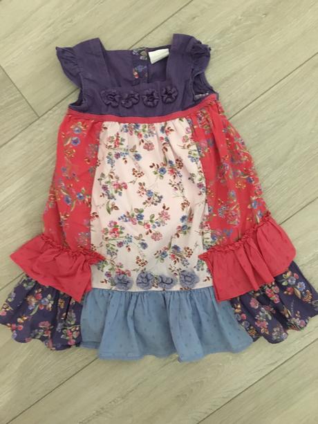 Nádherné šatočky, next,98