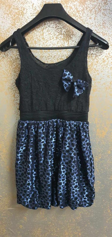 Spolocennske saty, l