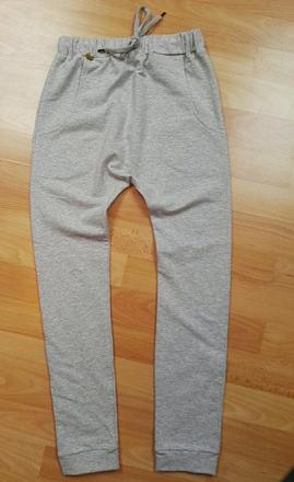 Dievcenske pudlace - teplaky, 140