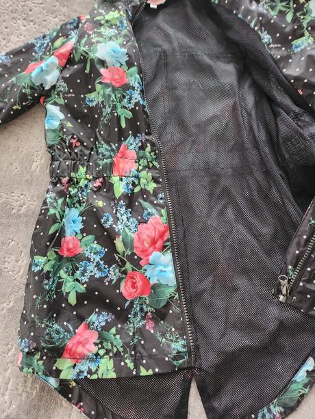 Prechodný kabátik, 128