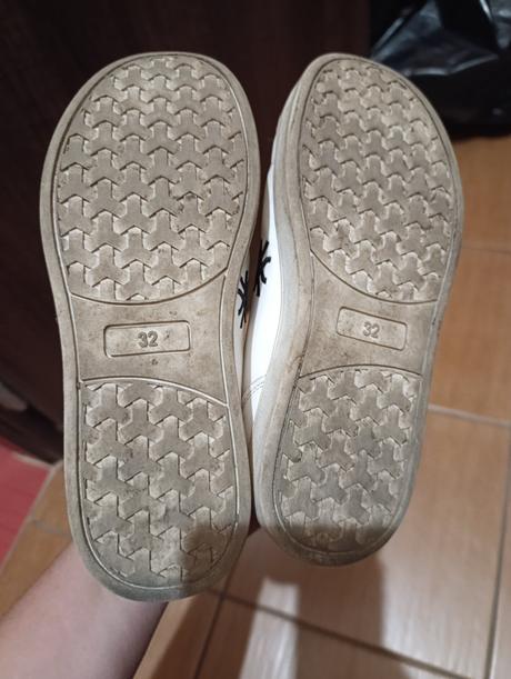 Tenisky, benetton,32