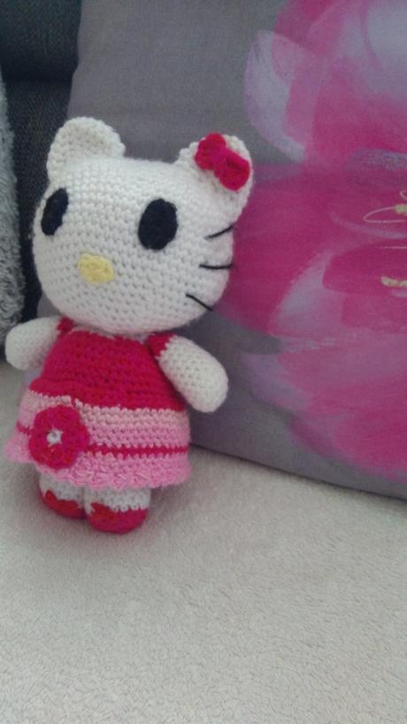 Háčkovaná hello kitty, 