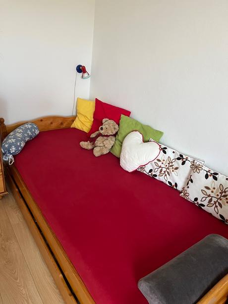 Drevená posteľ 90x200cm, šírka (cm): 90,dĺžka (cm): 200