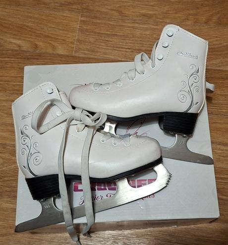 Nové kraso korčule, crowned,31