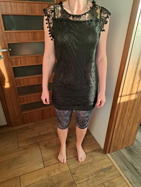 Cierne saty s cipkou, m