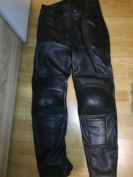 Motorkarske kožené nohavice zn. modeka, m
