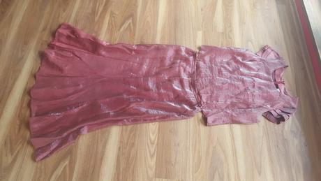 Spoločenské šaty, 46