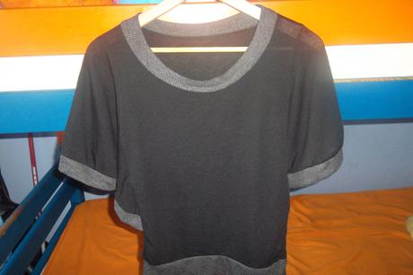 Svetrík s netopierími  rukávmi, s