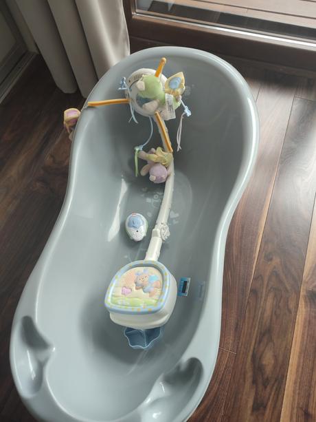 Kolotoč a vanička, 