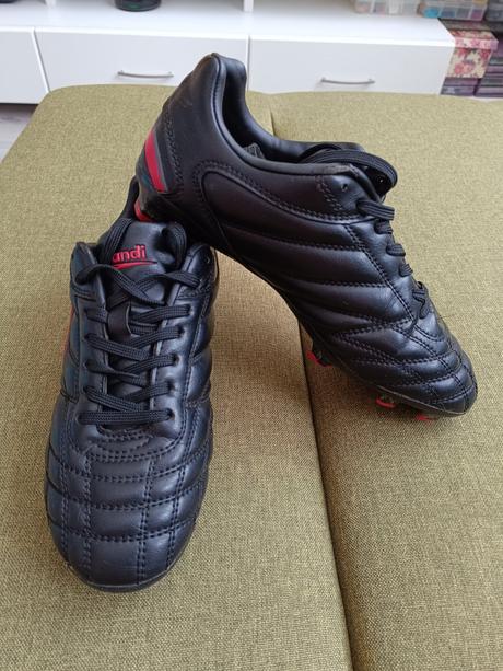 Kopačky sprandi, 38