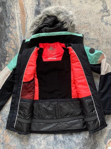 Lyžiarka bunda, c&a,158