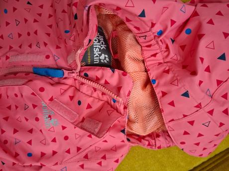 Krasna bunda, jack wolfskin,128