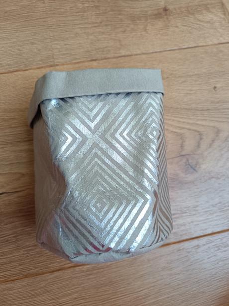 Latkova strieborna doza, 