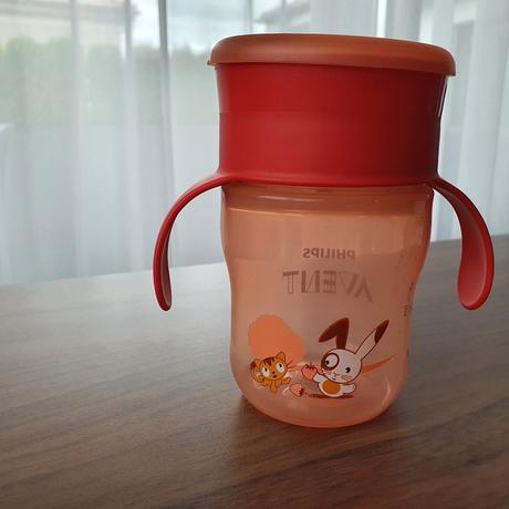 Avent hrnček prvý dospelacky, 