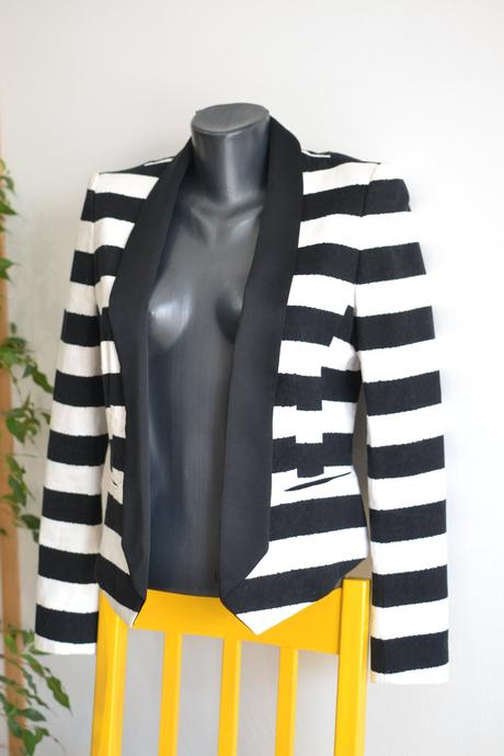 Čierno-biele sako marc aurel 34, 34