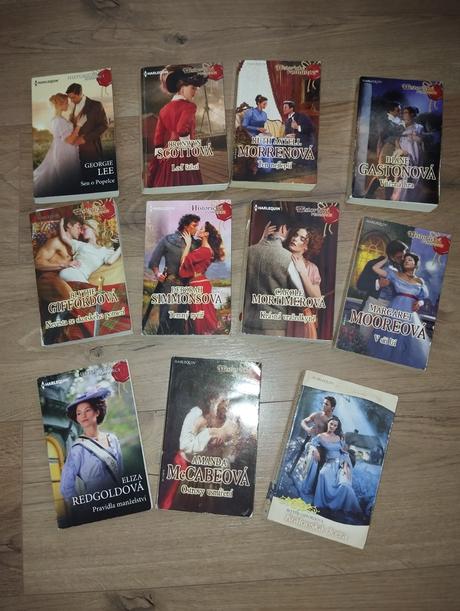 Balík knižiek harlequin historická romanca, 