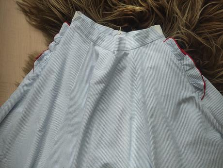 Prúžkovana sukňa, m