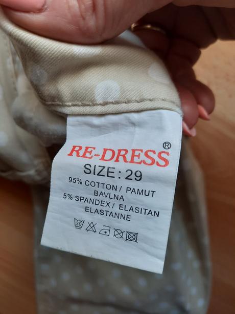 Dámske nohavice, 28