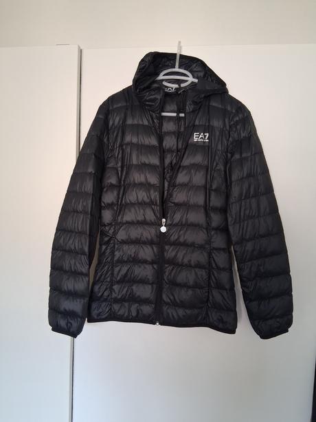 Ultra ľahká páperová bunda 225g ako nová originál, armani,xl