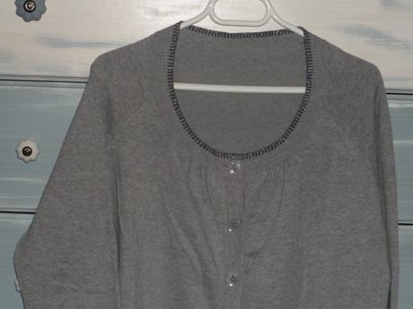 Sveter s riasením, xxl