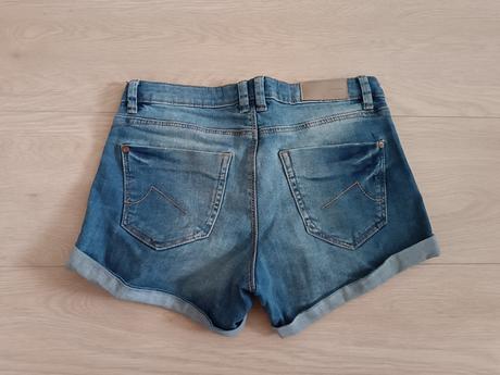 Šortky, c&a,xs