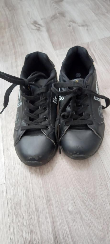 Topanky na kolieskach worker, 35