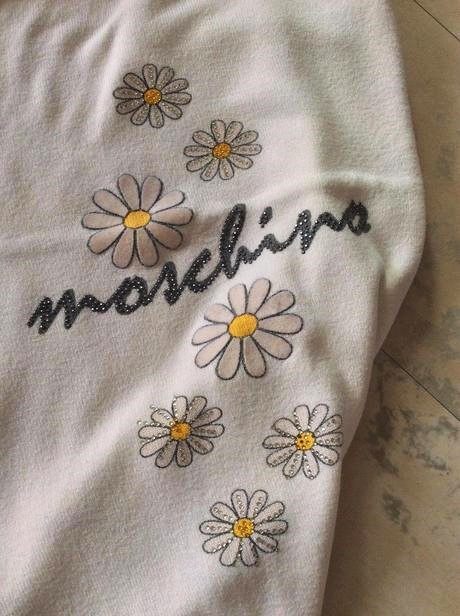 Luxusný roláčik moschino, moschino,s