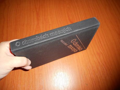 O chorobách mocných, ivan lesný,