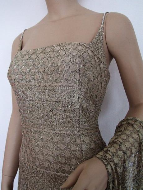 Spoločenské šaty, 42