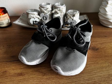 Ľahučké platenky 27, 27