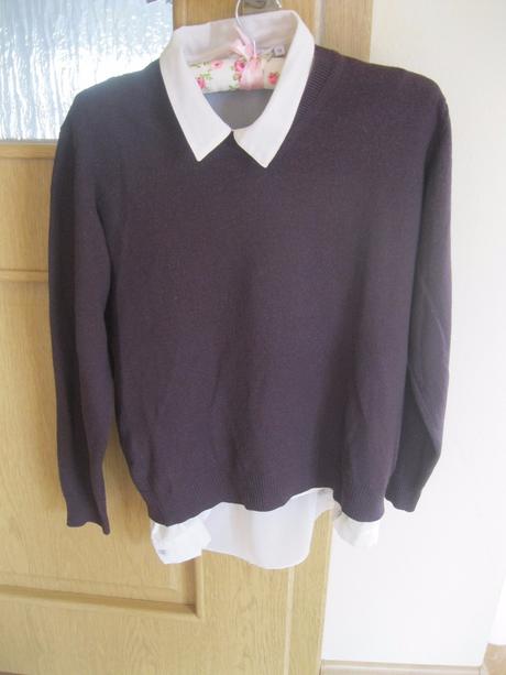 Sveter s véčkovým výstrihom merino vlna, l