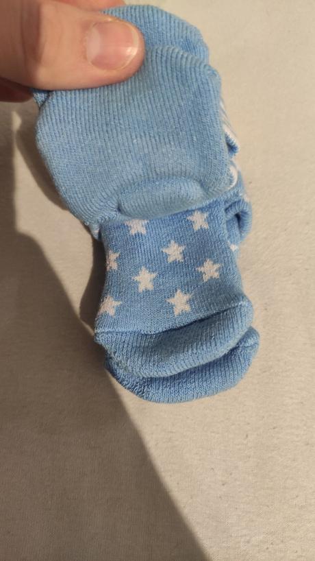 Newborn ponožky, 