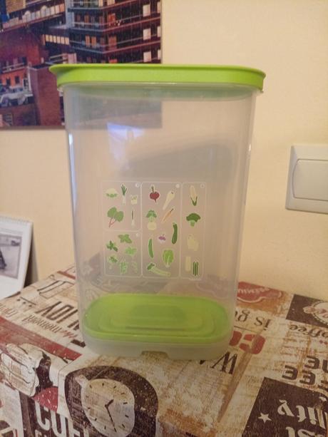 Nádoba do chladničky tupperware, 