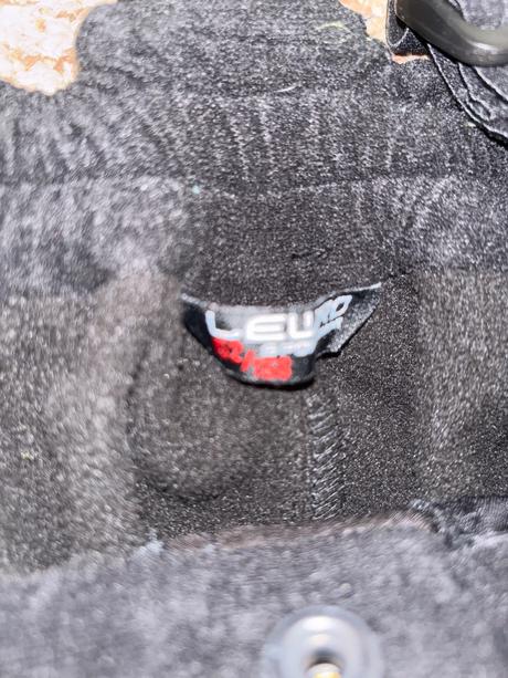 Oteplovacky, lewro,152