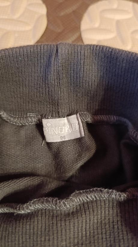 Pudláče teplaky, 98