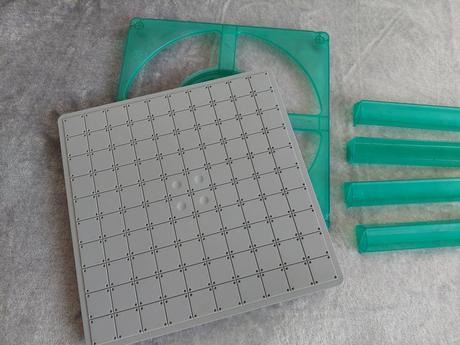 Upwords spoločenská hra,