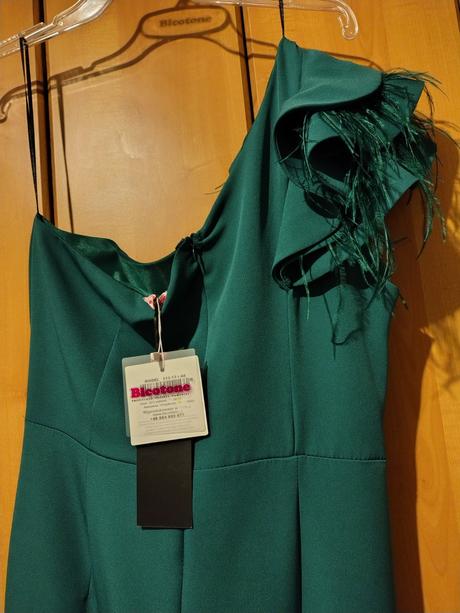 Plesové spoločenské dlhé šaty s volánom v. 44, 44