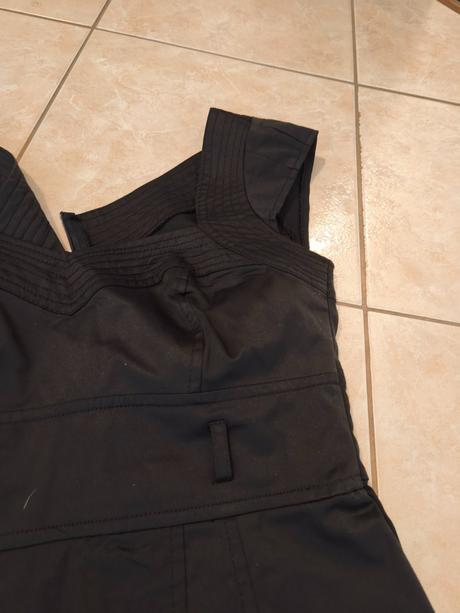 Šaty čierne krátke, 40