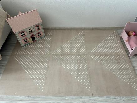 Hracia penová podložka, 