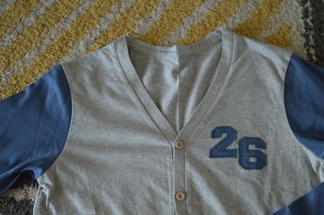 Sveter/mikina 140/146, 140