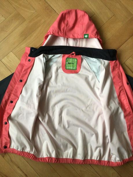 Vetrovka do dažďa, 128