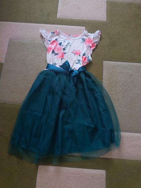 Dievčenské šaty, 140