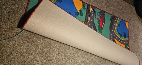 Detsky koberec s cestickami, 