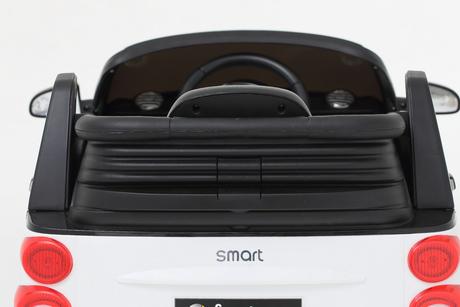 Elektrické autíčko smart for two biele, kožené sed,