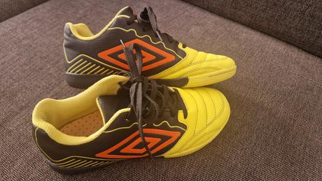Halové tenisky zn. umbro, umbro,35